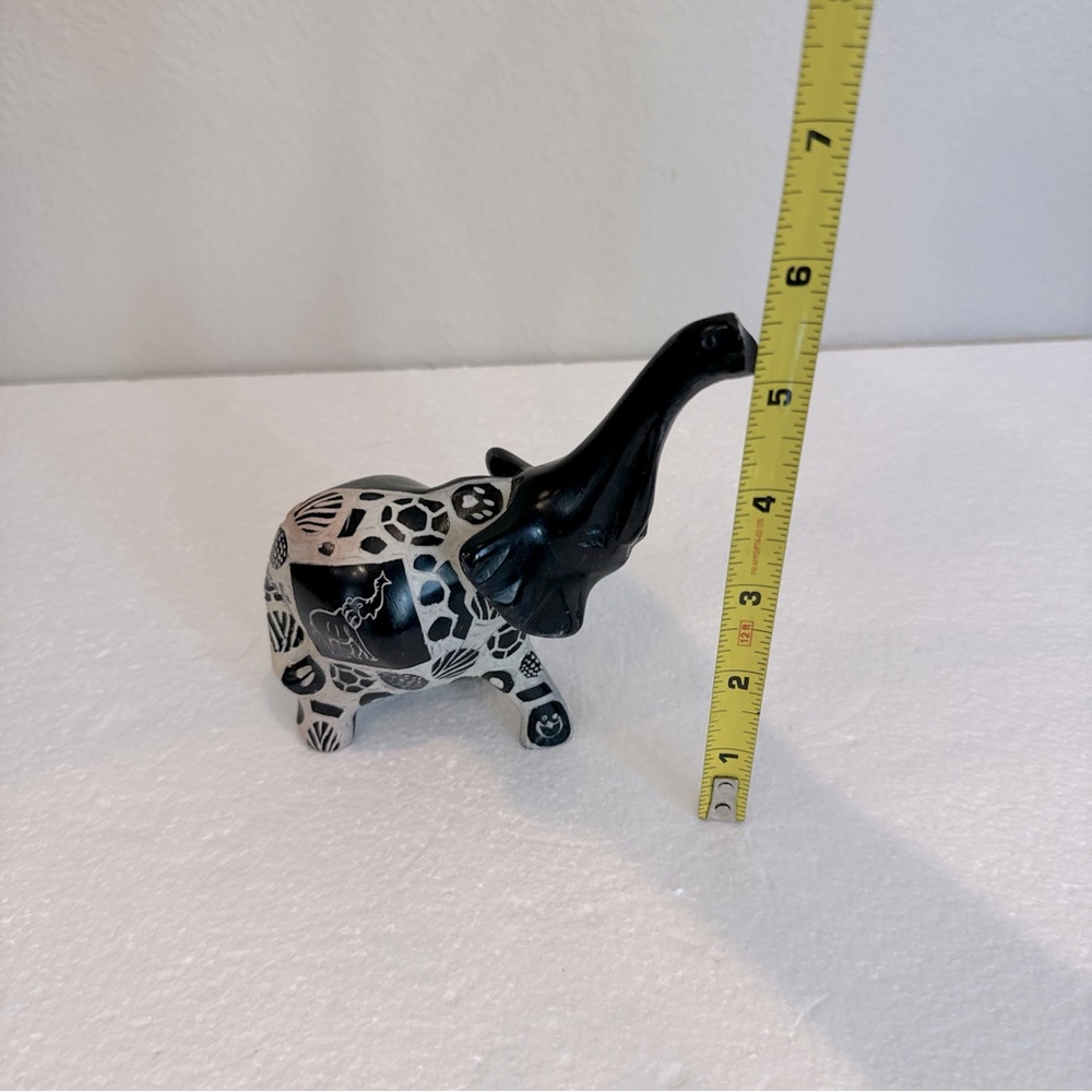 Walt Disney World Animal Kingdom Soapstone Elephant 6 inches - Picture 7 of 7